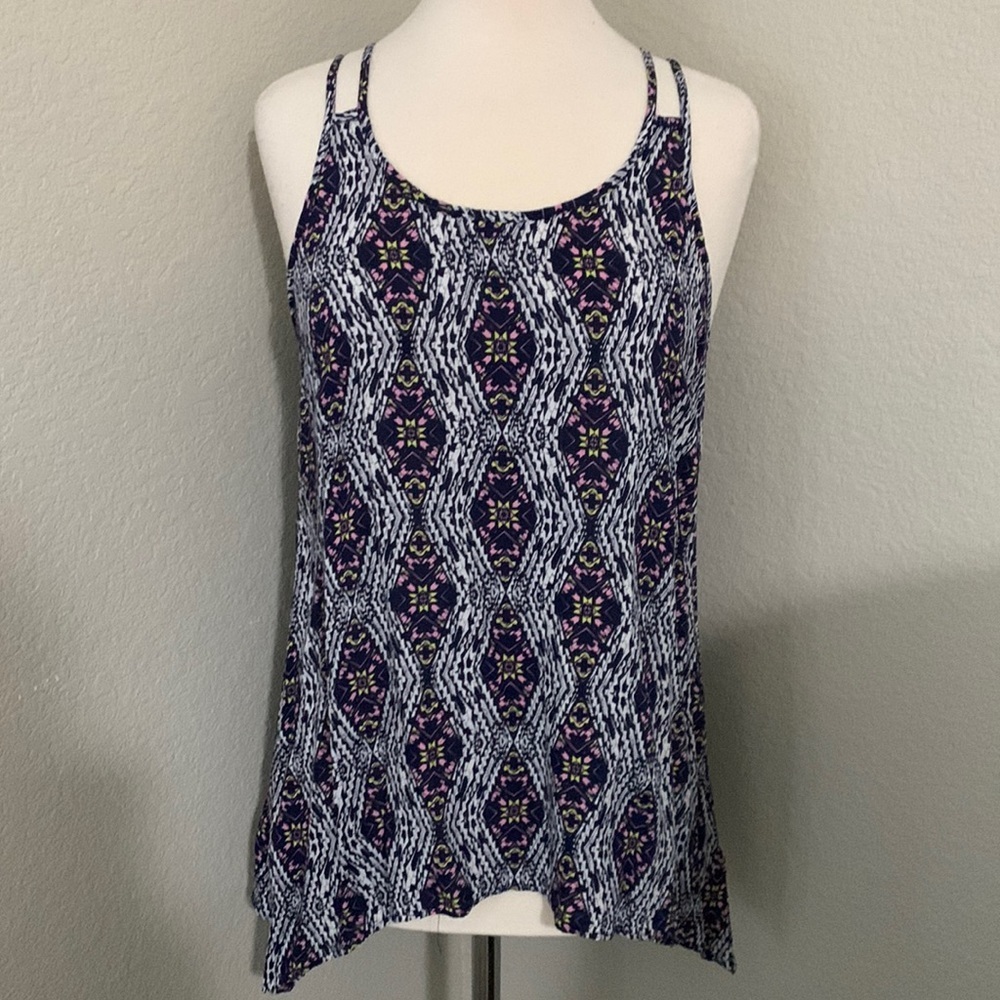 PIXLEY ikat pattern navy blue and white tank top